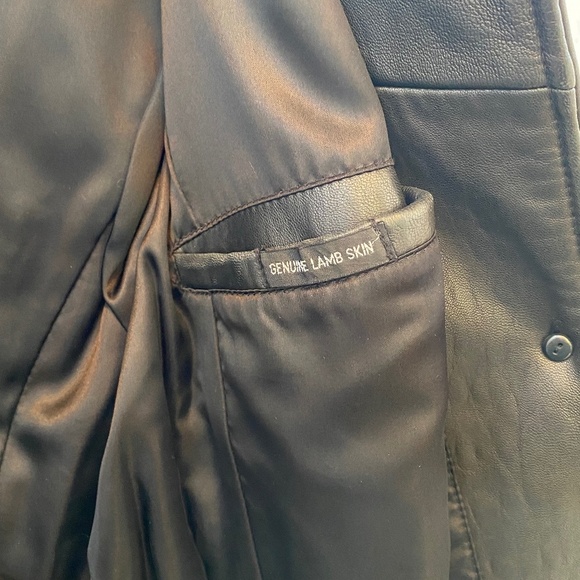 Women's Vintage 100% Lamb Leather Coat | Adler Collection | Black | Size: Small - Picture 4 of 10